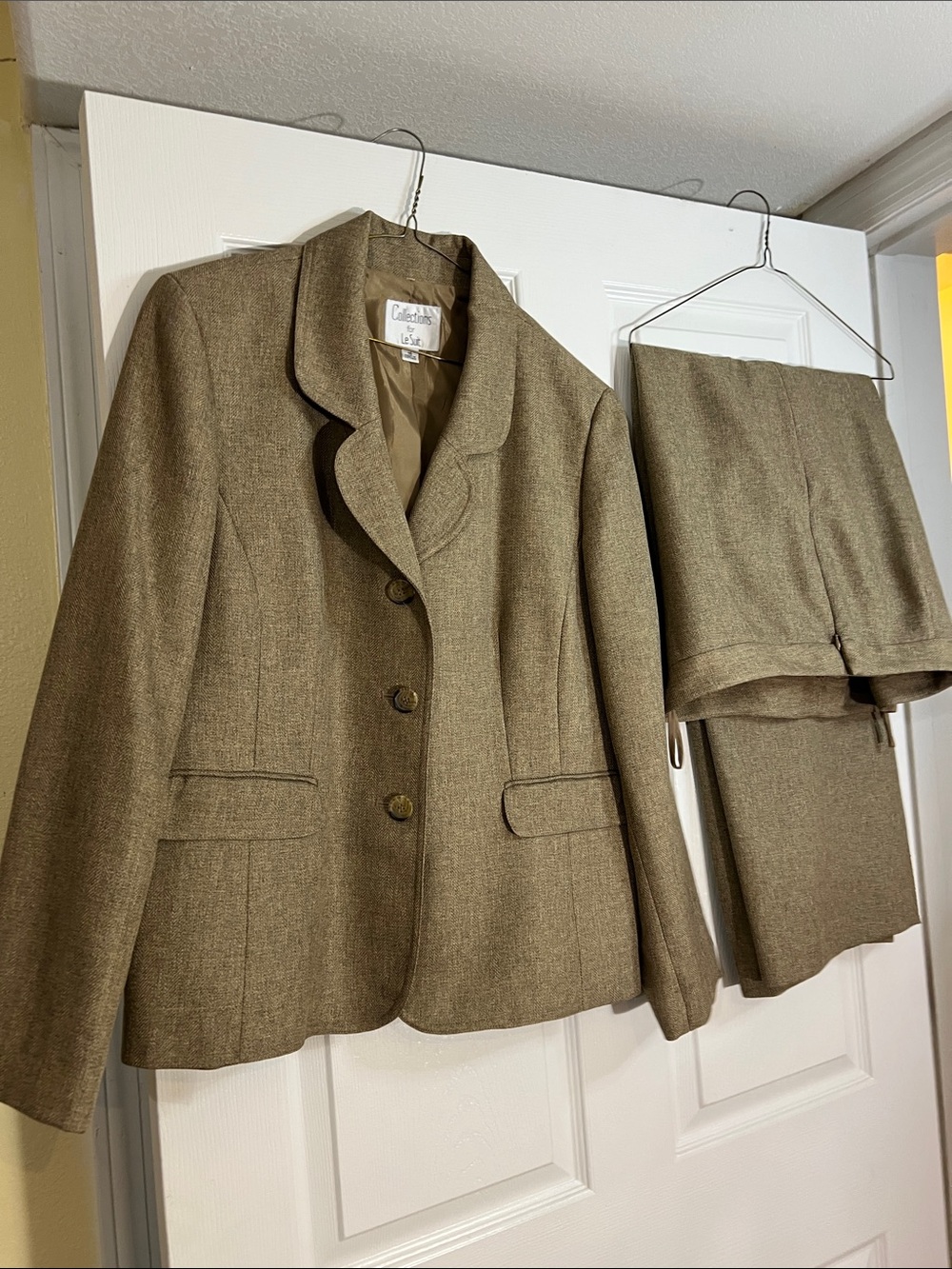 Le Suit Olive-Tone Women's Blazer and Skirt Set